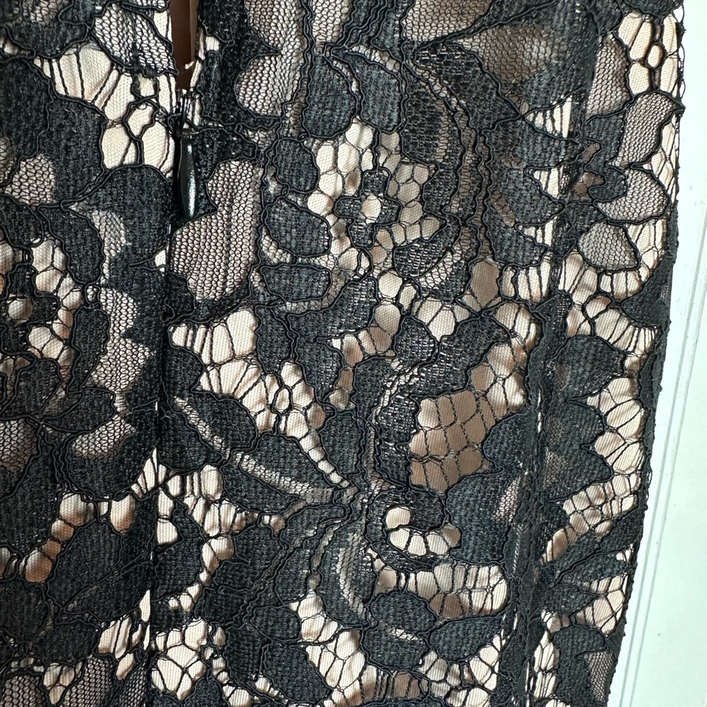 Julia Jordan Elegant Black Lace Jumpsuit - Picture 12 of 16